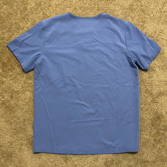 Men’s FIGS Technical Collection Leon Three Pocket Scrub Top Ceil Blue 1517 Sz M - Picture 10 of 14